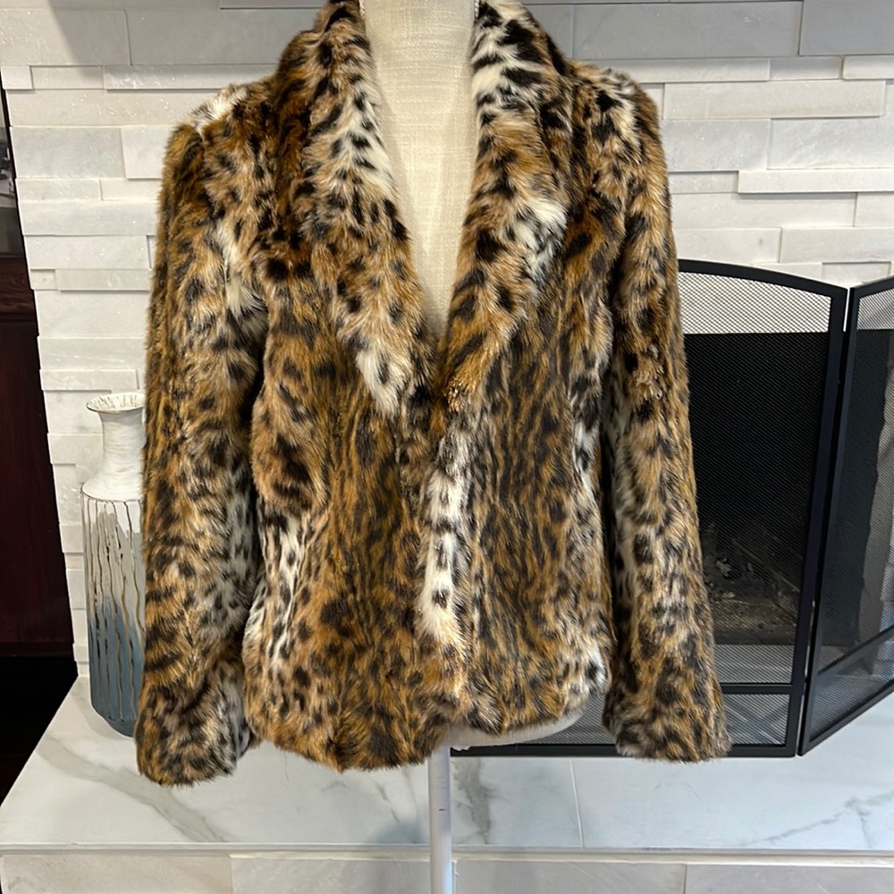 FALL CLEARANCE 🔥🔥 
Chicos animal print jacket sz 0